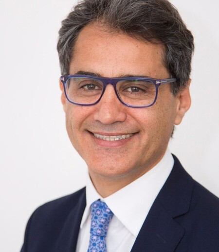 Dr Davood Fallahdar